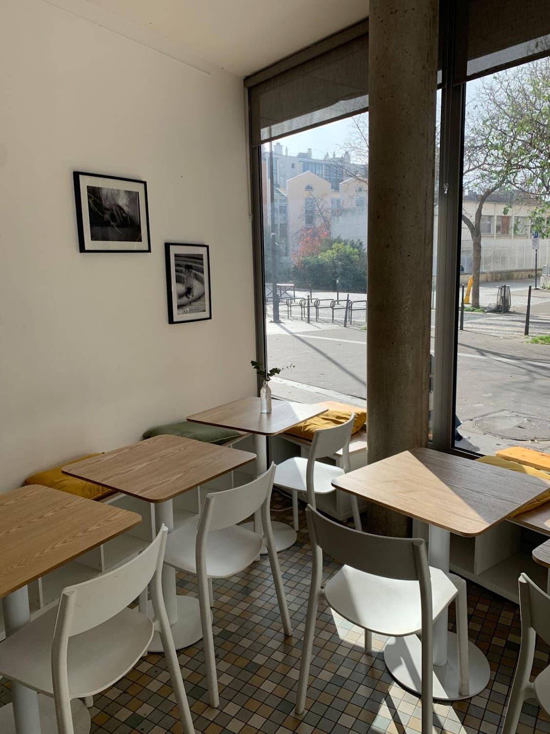 011, specialty coffee shop in Paris (photo 7)
