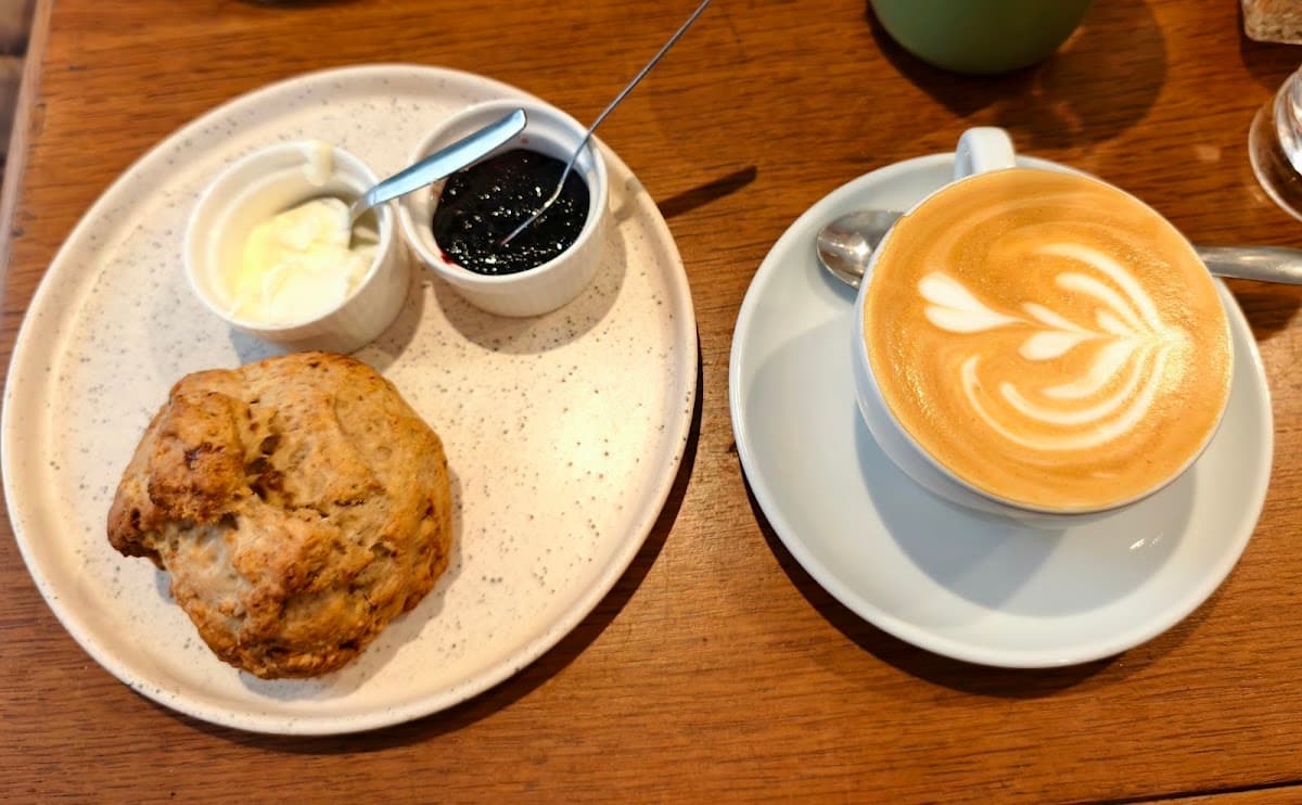 57 grains Coffee Shop — specialty coffee shop in Paris (photo 1)