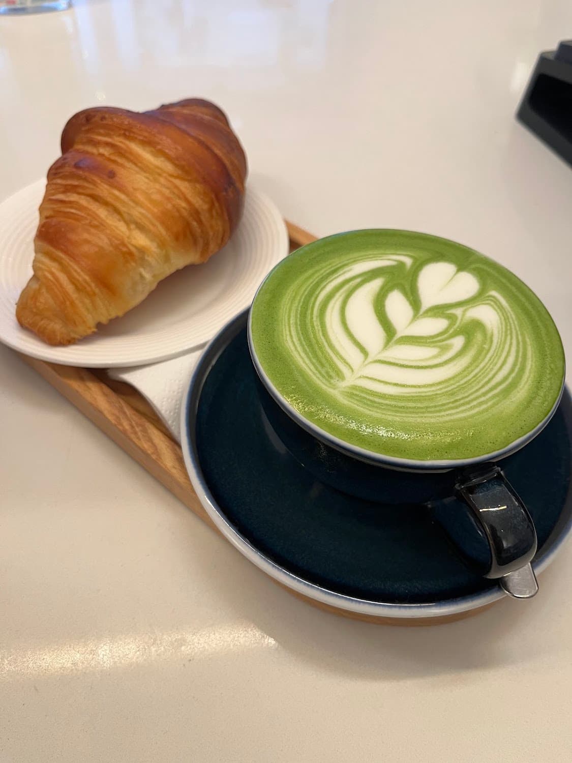 AKA Coffee Shop — specialty coffee shop in Paris (photo 6)