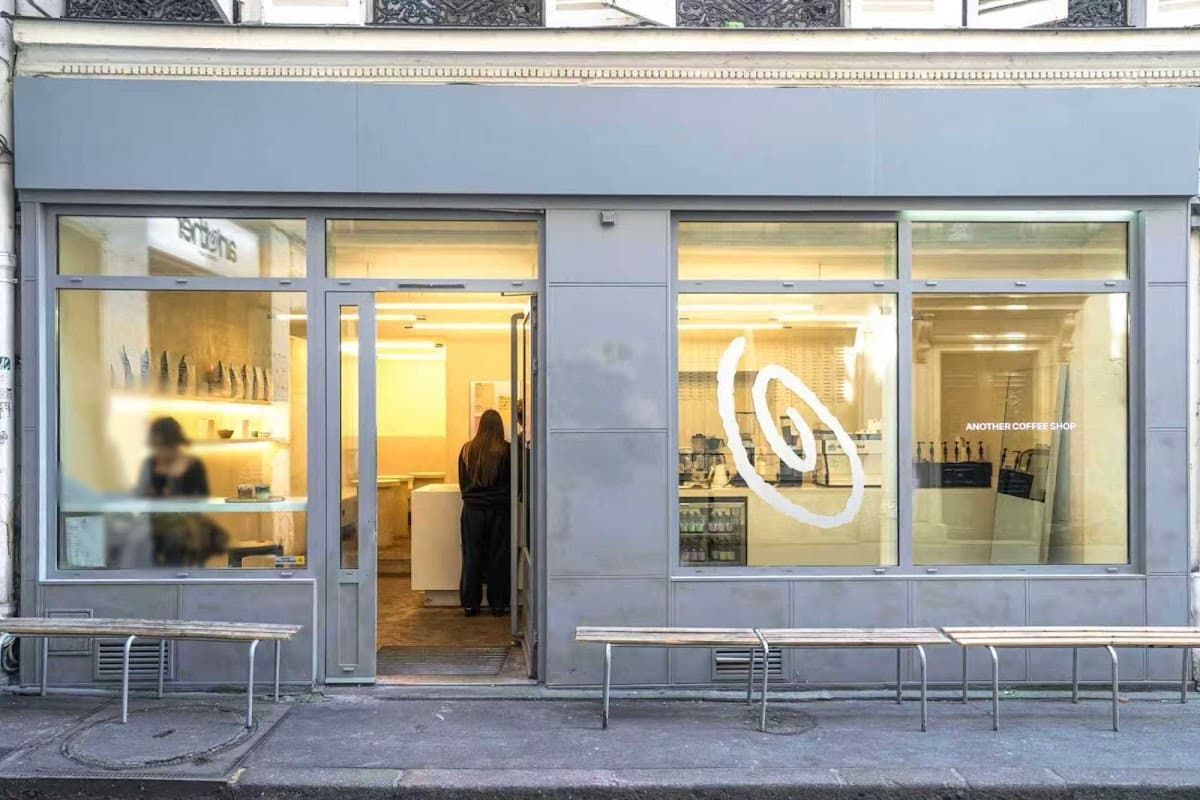 Another Coffee shop — specialty coffee shop in Paris (photo 1)