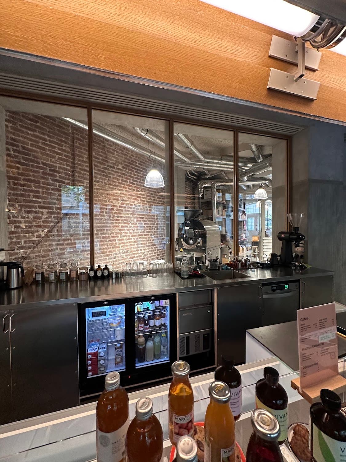Araku - Rue de Prague — specialty coffee shop in Paris (photo 5)