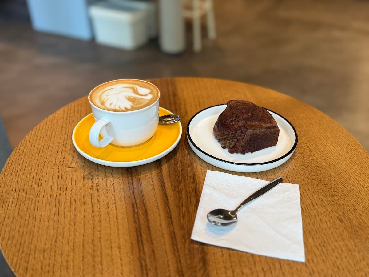 Araku - Rue de Prague, specialty coffee shop in Paris (photo 7)