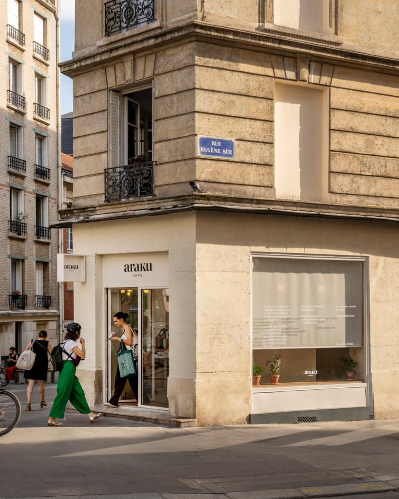 Araku - Rue Ferdinand Flocon, specialty coffee shop in Paris (photo 2)
