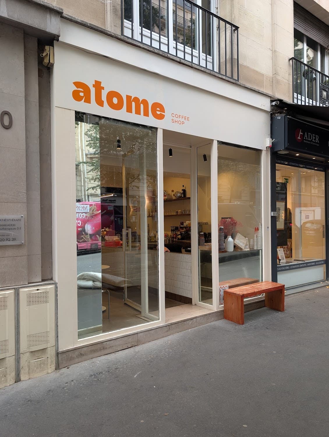Atome Coffee Shop, specialty coffee shop in Paris (photo 6)