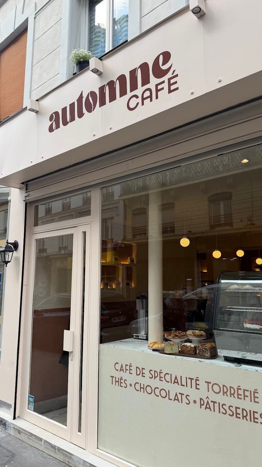 Automne café — specialty coffee shop in Paris (photo 2)
