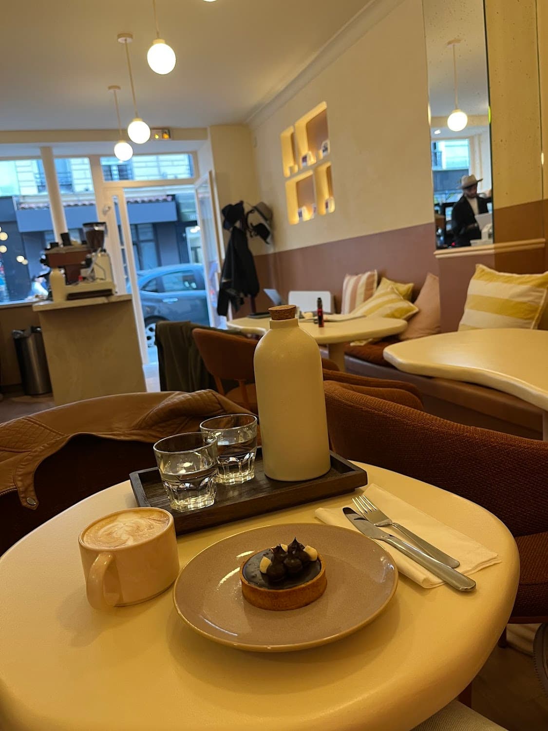 Automne café — specialty coffee shop in Paris (photo 6)