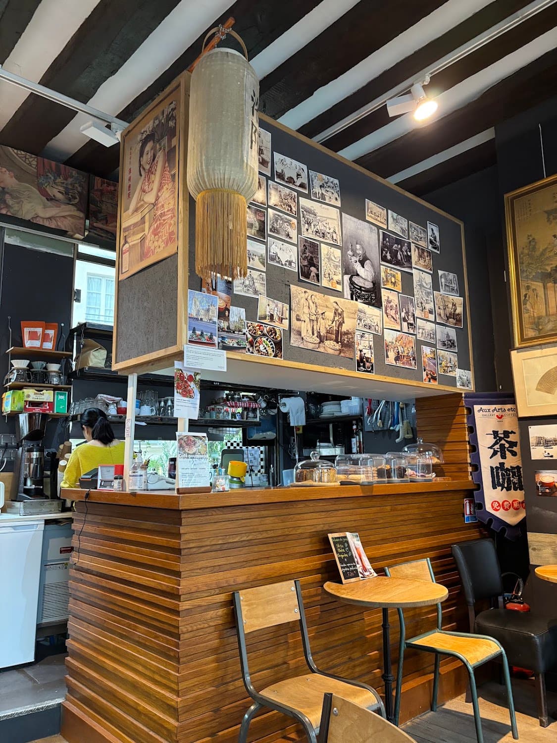 Aux Arts Etc... , specialty coffee shop in Paris
