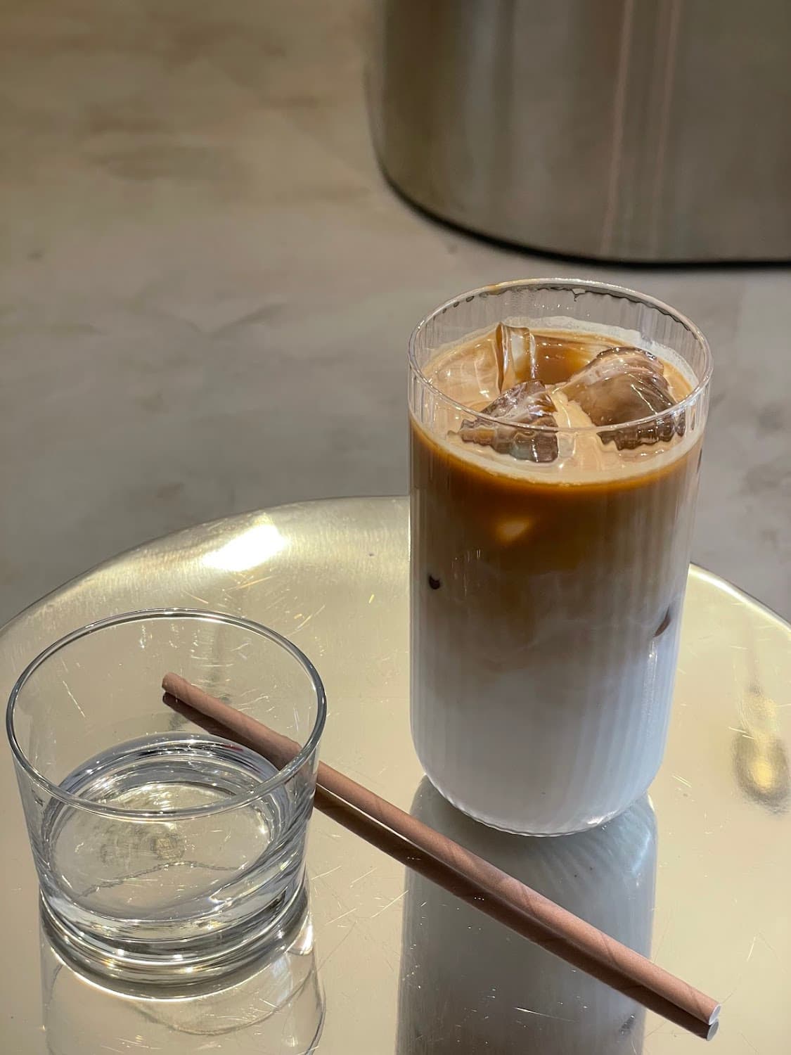 Base Coffee — specialty coffee shop in Paris (photo 6)