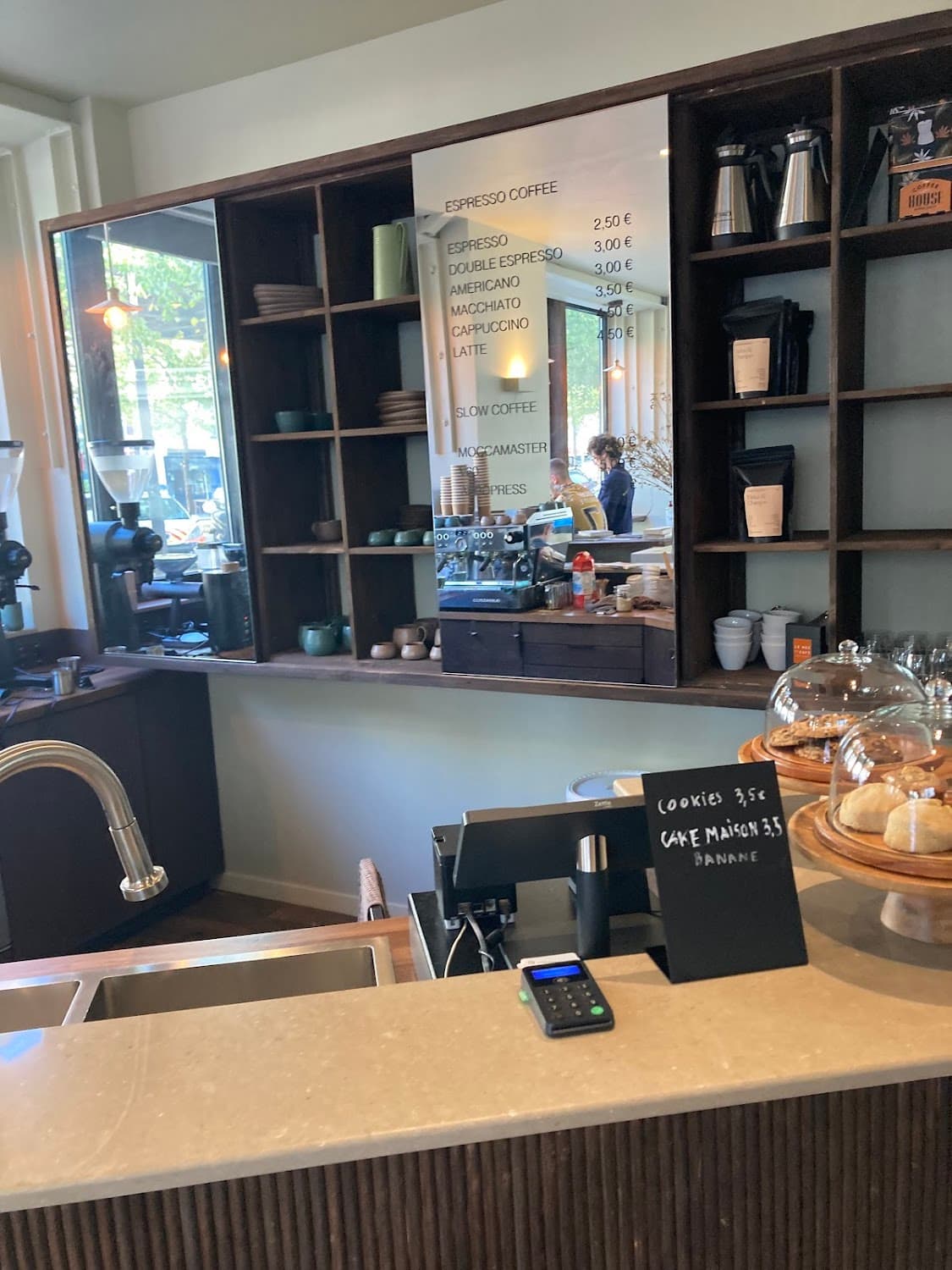 Bel Horizon Coffee Roasters — specialty coffee shop in Paris (photo 6)