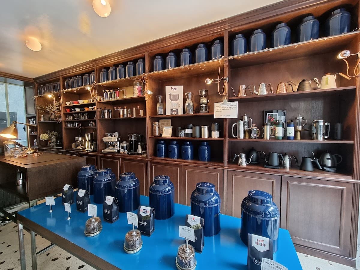 Belleville Brûlerie, specialty coffee shop in Paris (photo 6)