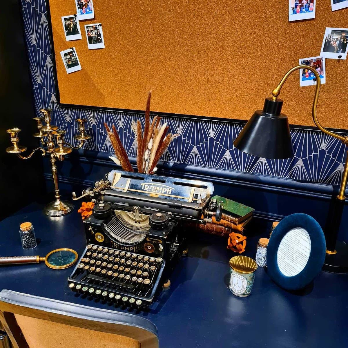 BKNK | Book Nook | Paris Coffee Shop