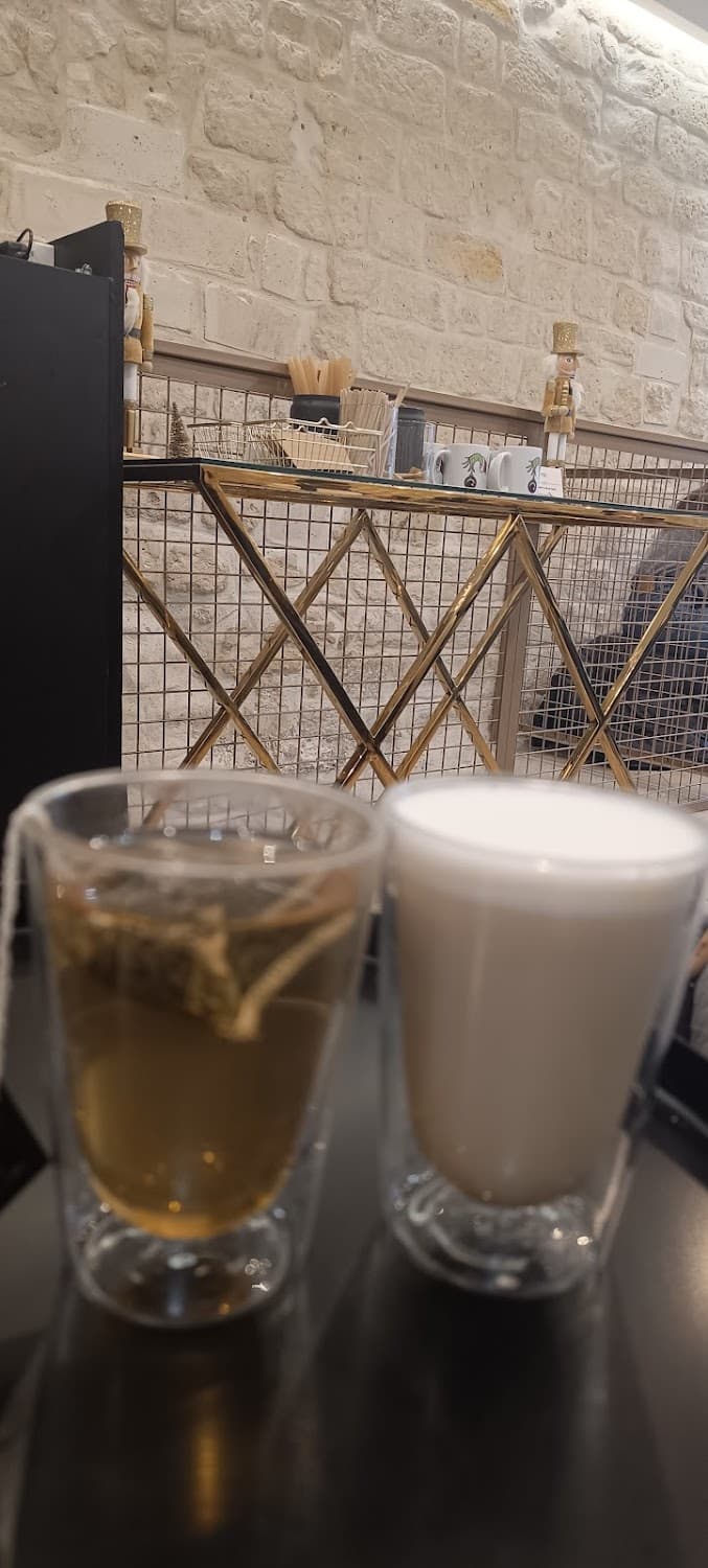 BlackBird Coffee — specialty coffee shop in Paris (photo 6)