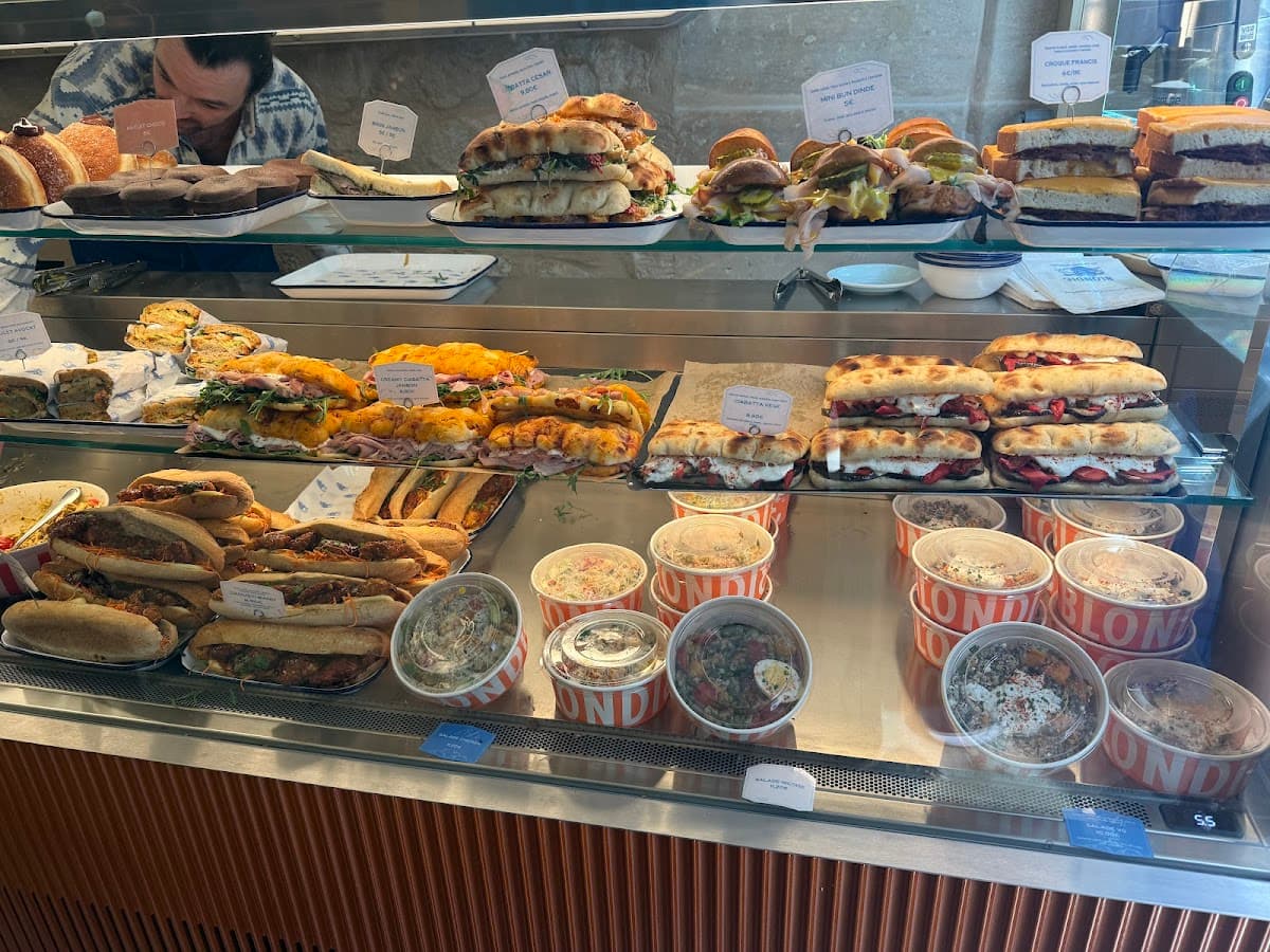 Blondie Coffee Shop — specialty coffee shop in Paris (photo 5)