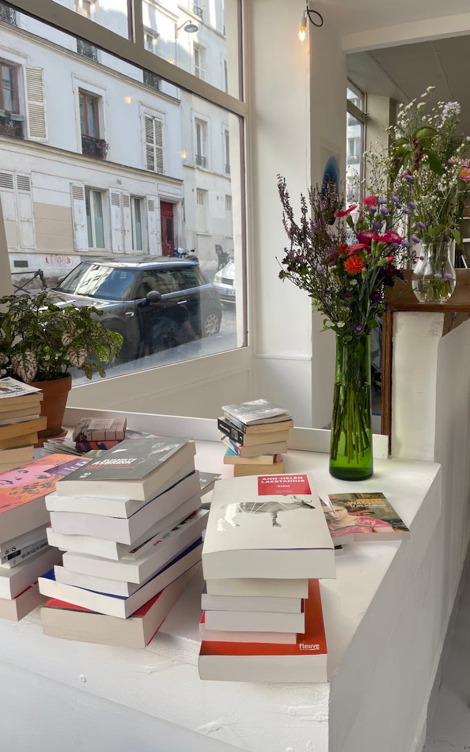 Bokbar, specialty coffee shop in Paris (photo 6)