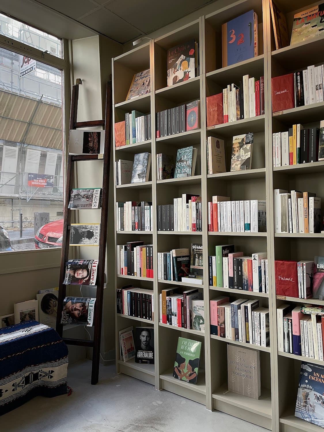 Bokbar — specialty coffee shop in Paris (photo 3)