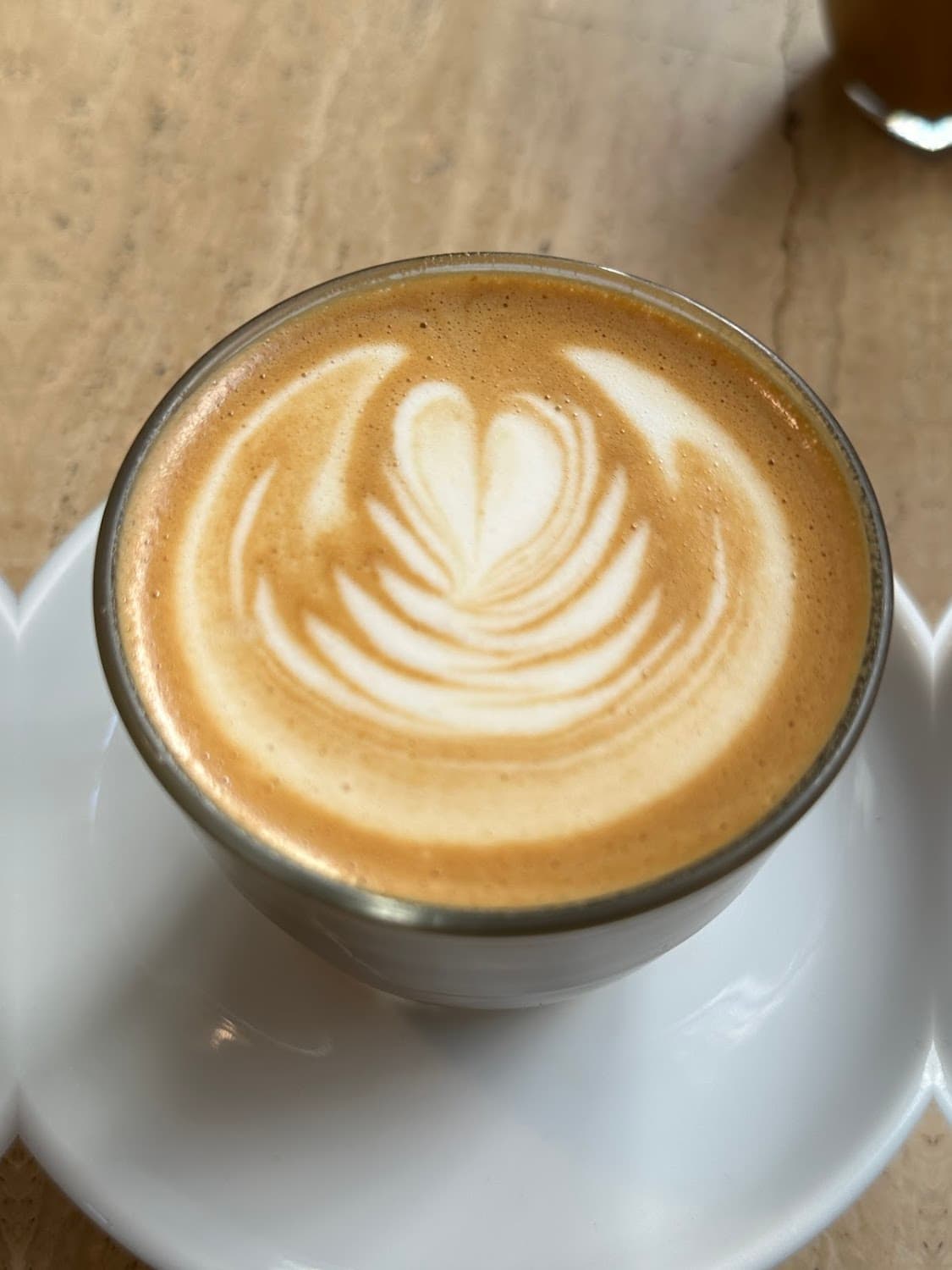 Boot Café, specialty coffee shop in Paris (photo 3)