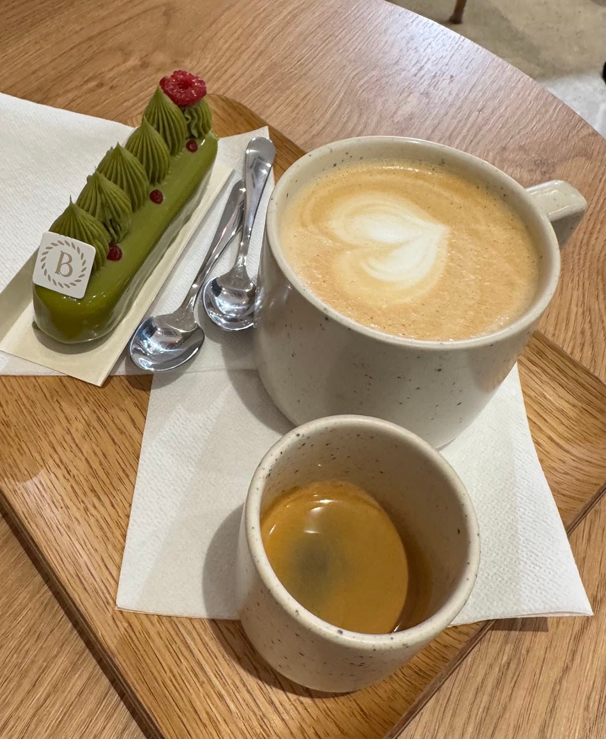 Boris - Café Pâtisserie — specialty coffee shop in Paris (photo 3)