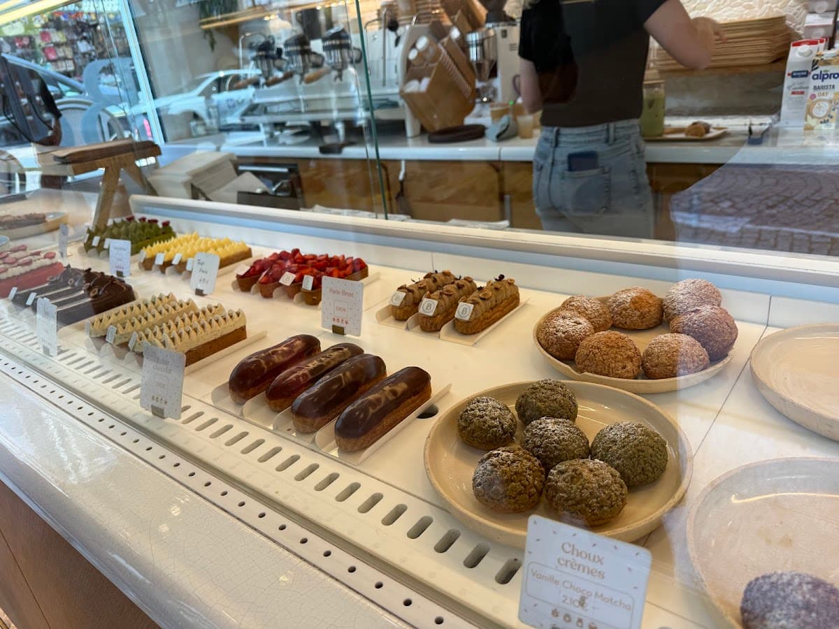 Boris - Café Pâtisserie — specialty coffee shop in Paris (photo 7)