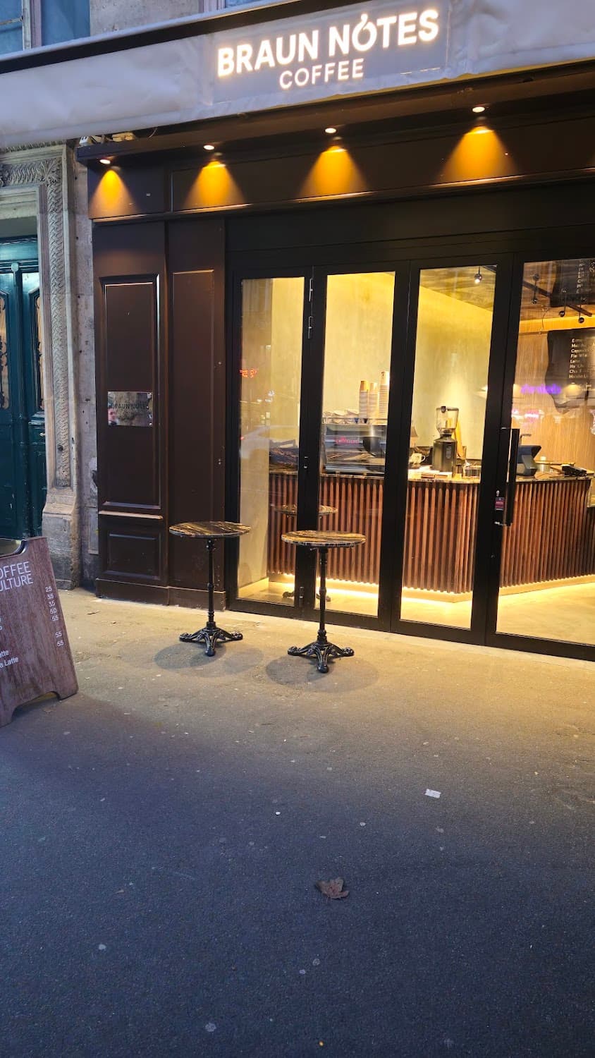 Braun Notes - Saint Michel, specialty coffee shop in Paris