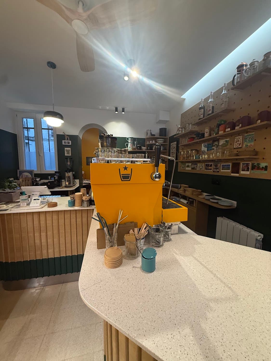Buna Bet, specialty coffee shop in Paris (photo 8)