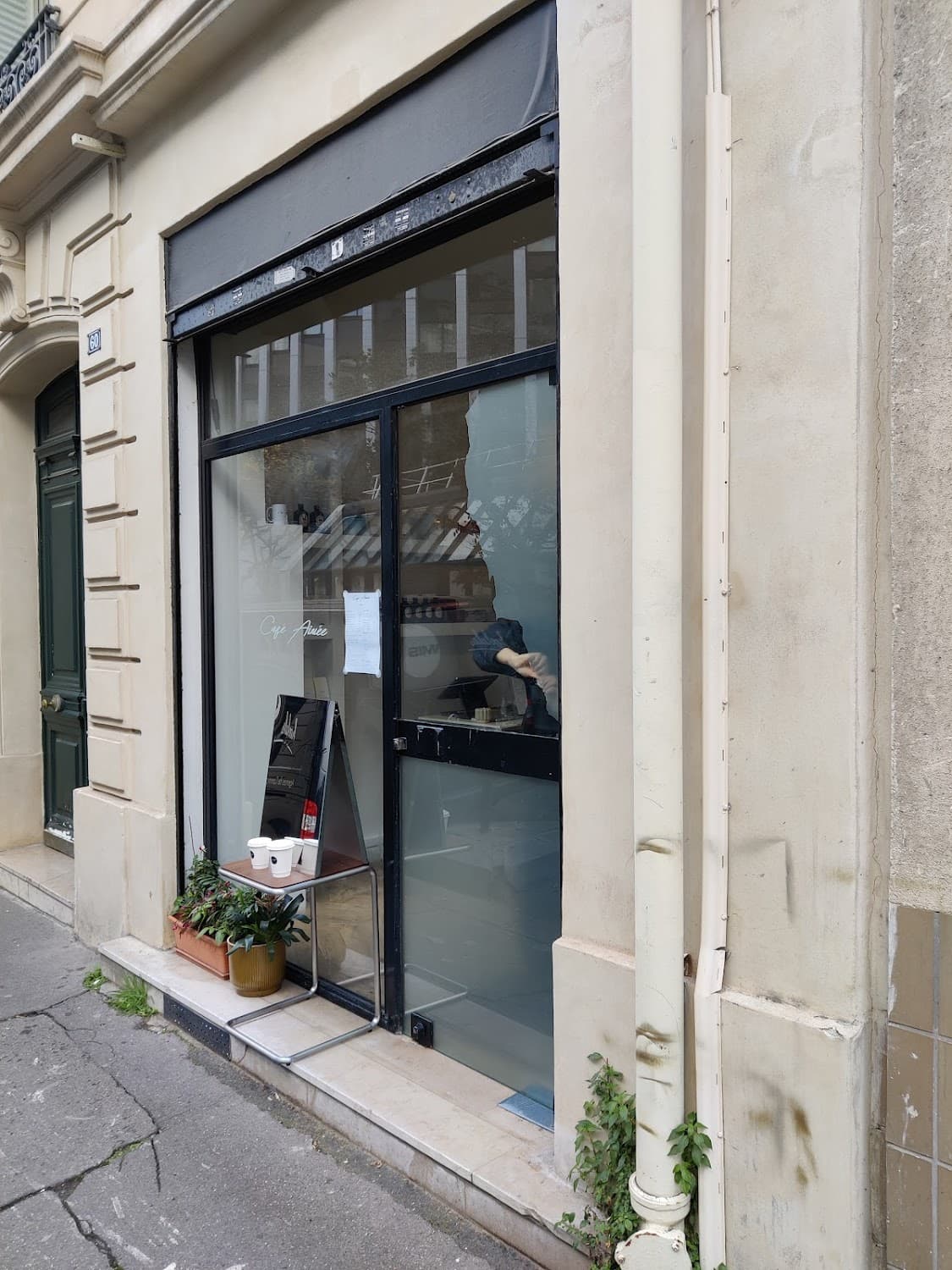 Café Aimée — specialty coffee shop in Paris (photo 3)
