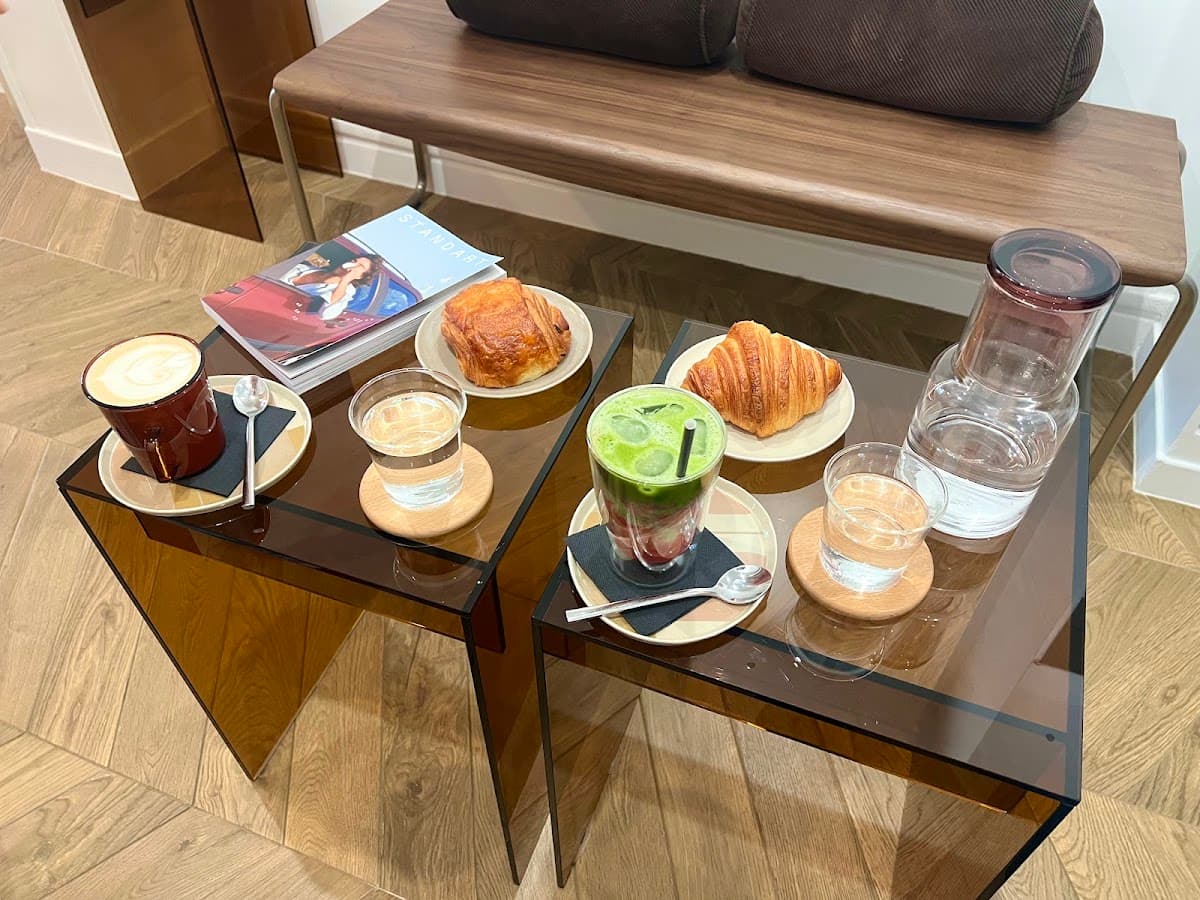 Café Aimée — specialty coffee shop in Paris (photo 1)