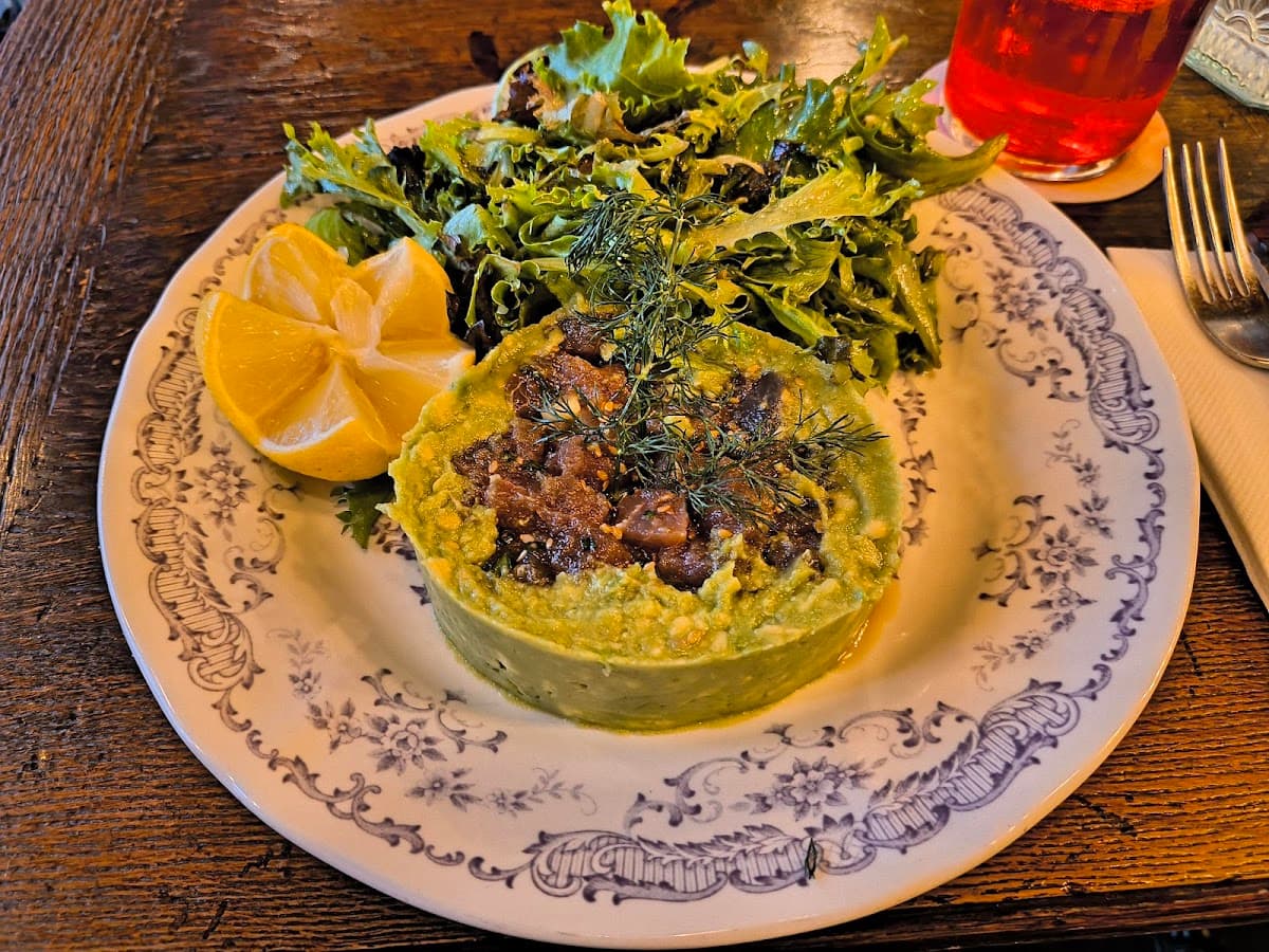 Café Bohème Motte Picquet — specialty coffee shop in Paris (photo 2)