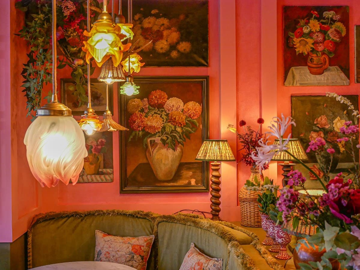 Café Bohème Motte Picquet — specialty coffee shop in Paris (photo 1)