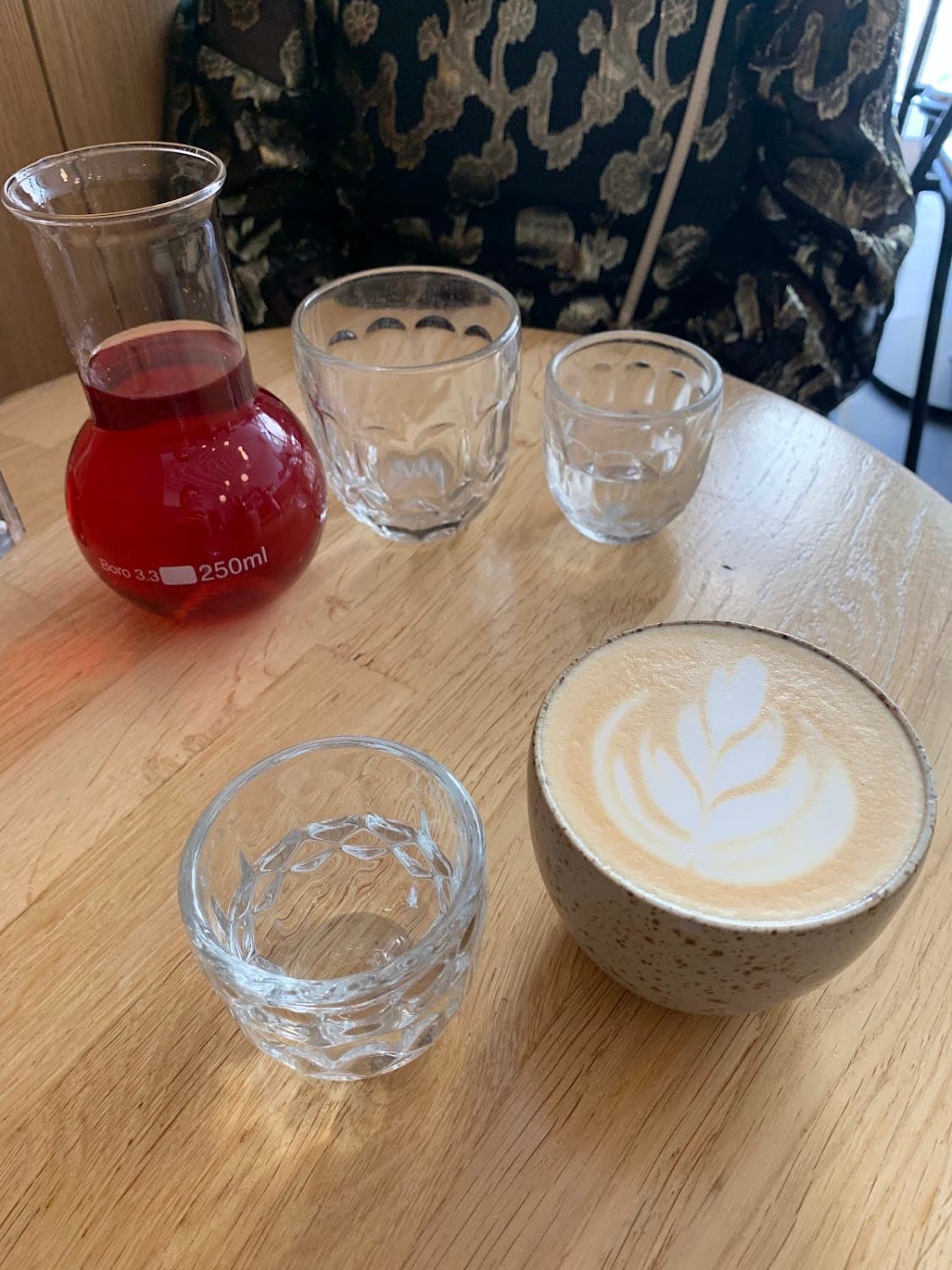 Café Caractère — specialty coffee shop in Paris (photo 5)