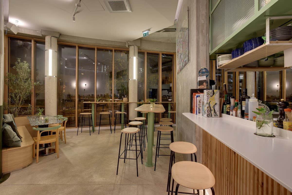 Café Cayo — specialty coffee shop in Paris (photo 3)