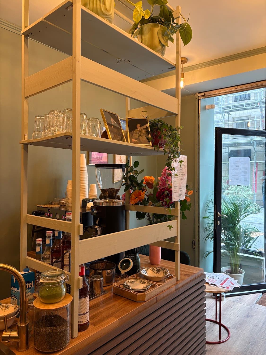 Café Combray, specialty coffee shop in Paris (photo 8)