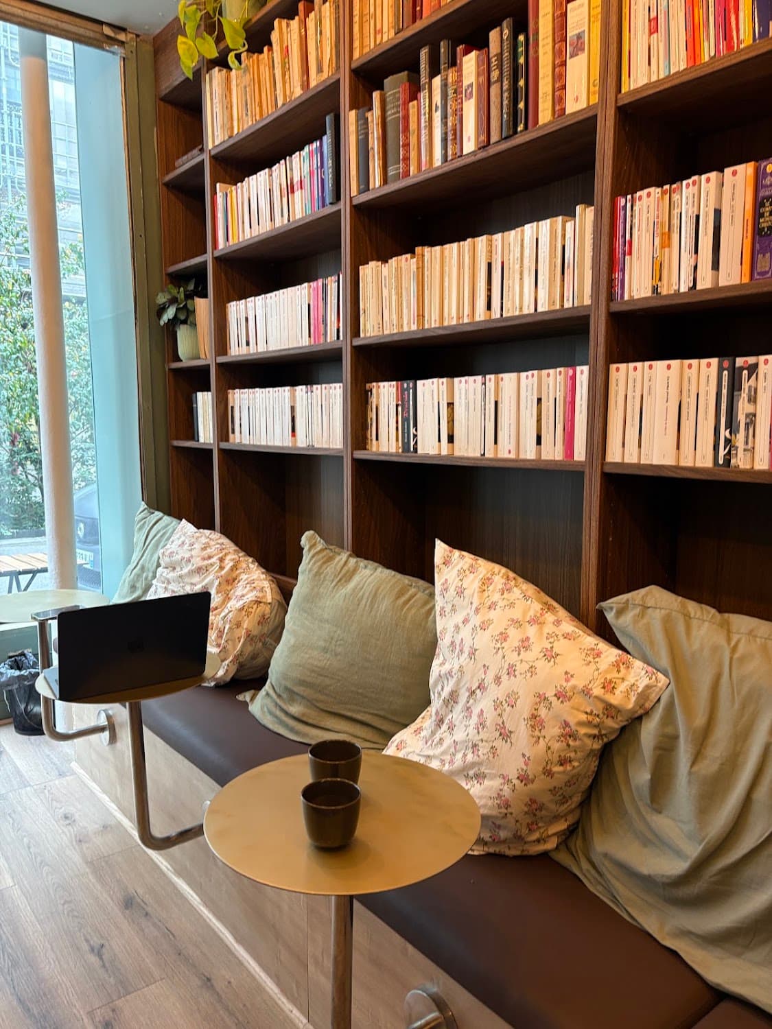 Café Combray, specialty coffee shop in Paris (photo 4)