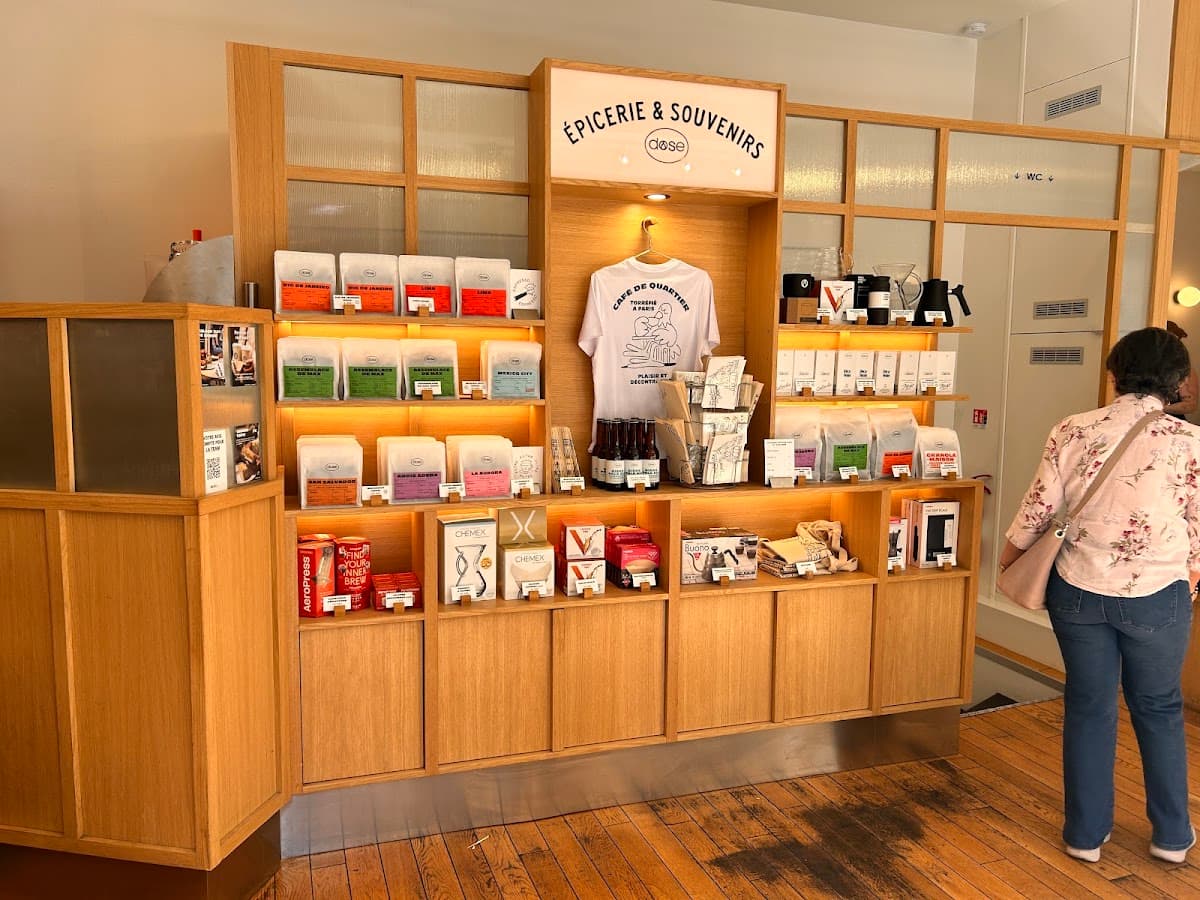 Dose - Rue Lamarck, specialty coffee shop in Paris (photo 2)