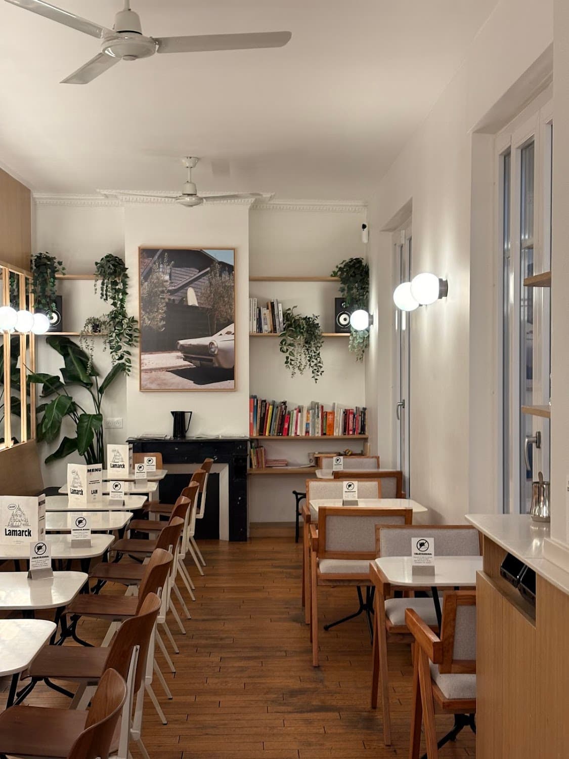 Café Dose Paris • Lamarck — specialty coffee shop in Paris (photo 2)