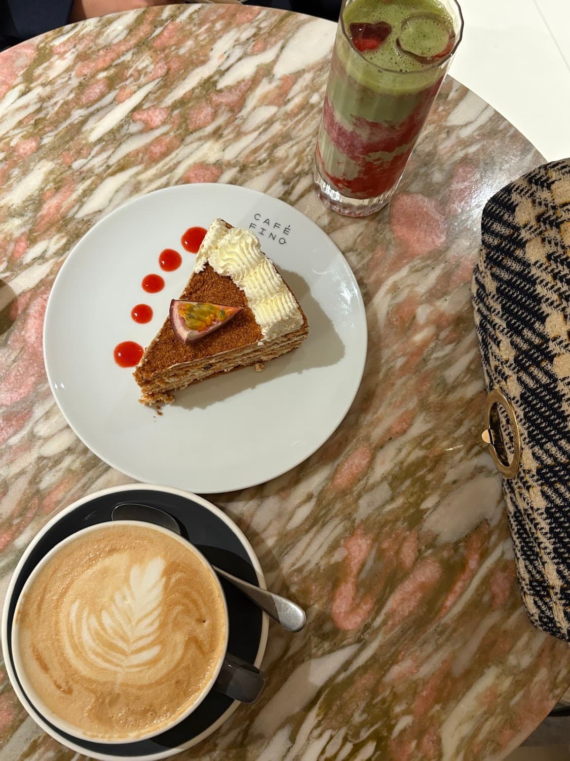Café Fino — specialty coffee shop in Paris (photo 3)