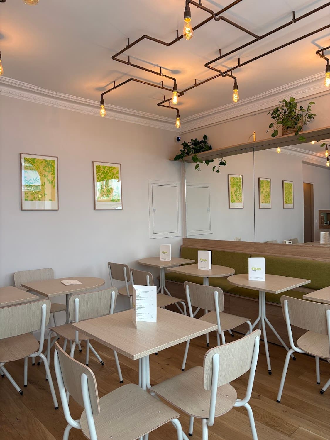 Fluo — specialty coffee shop in Paris (photo 4)