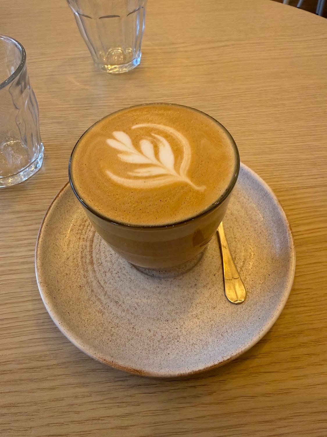 Fluo — specialty coffee shop in Paris (photo 7)
