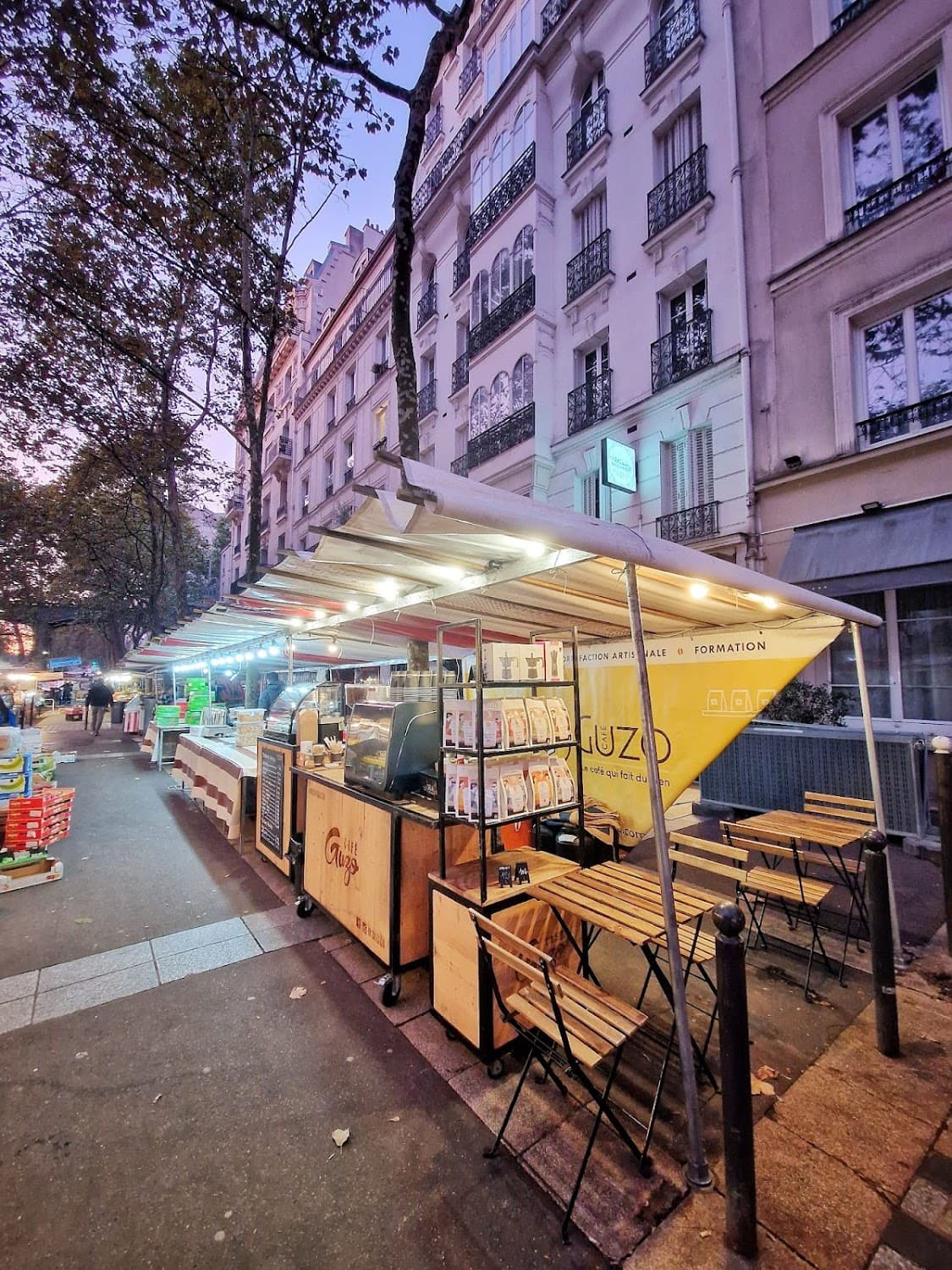 Café Guzo - Street Coffeeshop marché Pte Dorée — specialty coffee shop in Paris (photo 3)