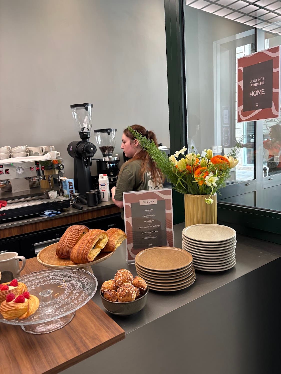 Café Home — specialty coffee shop in Paris (photo 2)