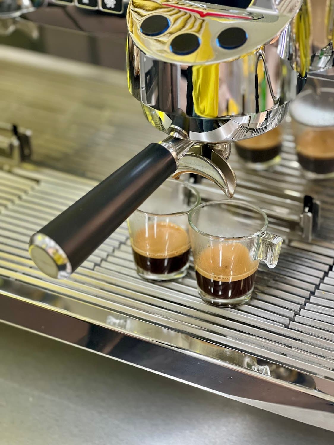 Café Inn, specialty coffee shop in Paris (photo 4)