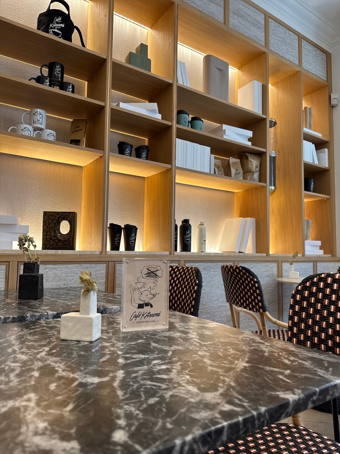 Café Kitsuné - Opéra, specialty coffee shop in Paris (photo 8)