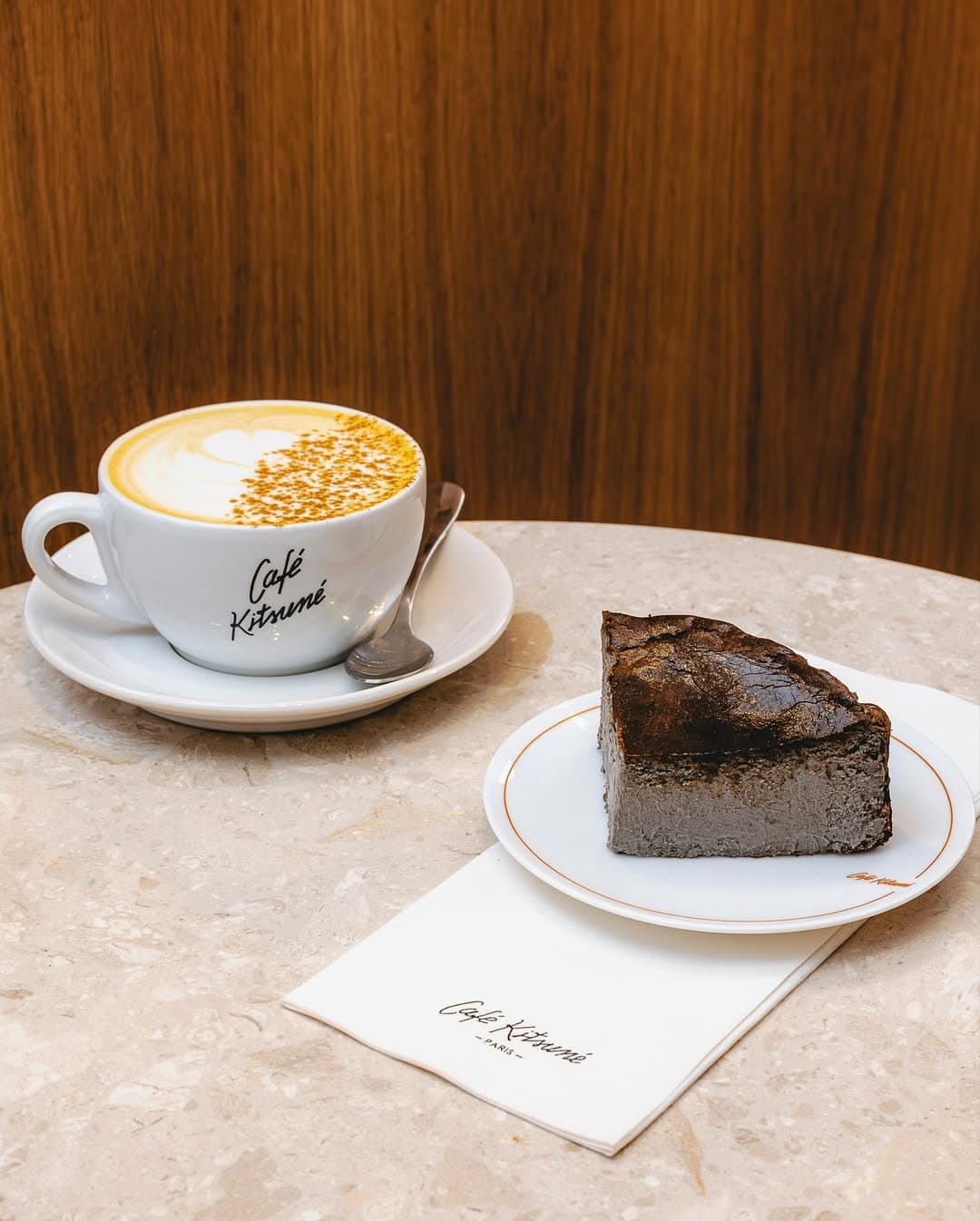 Café Kitsuné Vertbois — specialty coffee shop in Paris (photo 3)