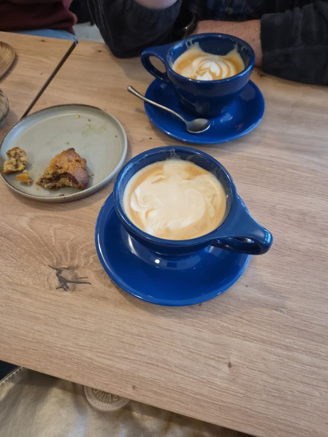 Café Là, specialty coffee shop in Paris (photo 3)