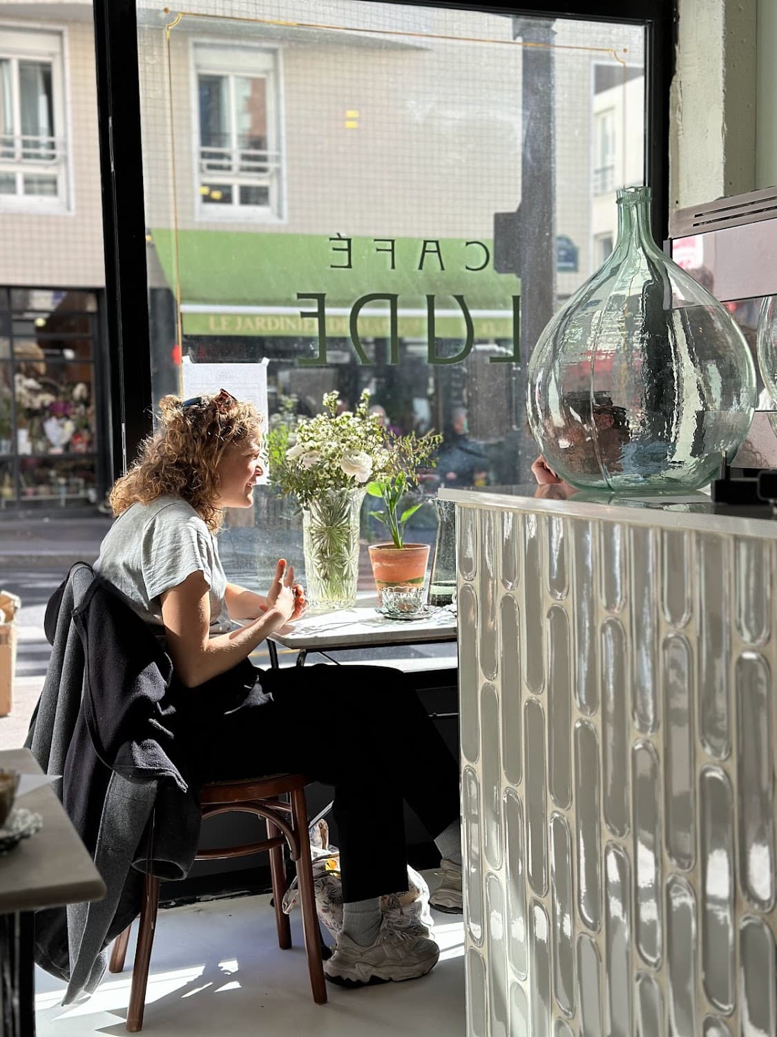 Café Lune — specialty coffee shop in Paris (photo 7)