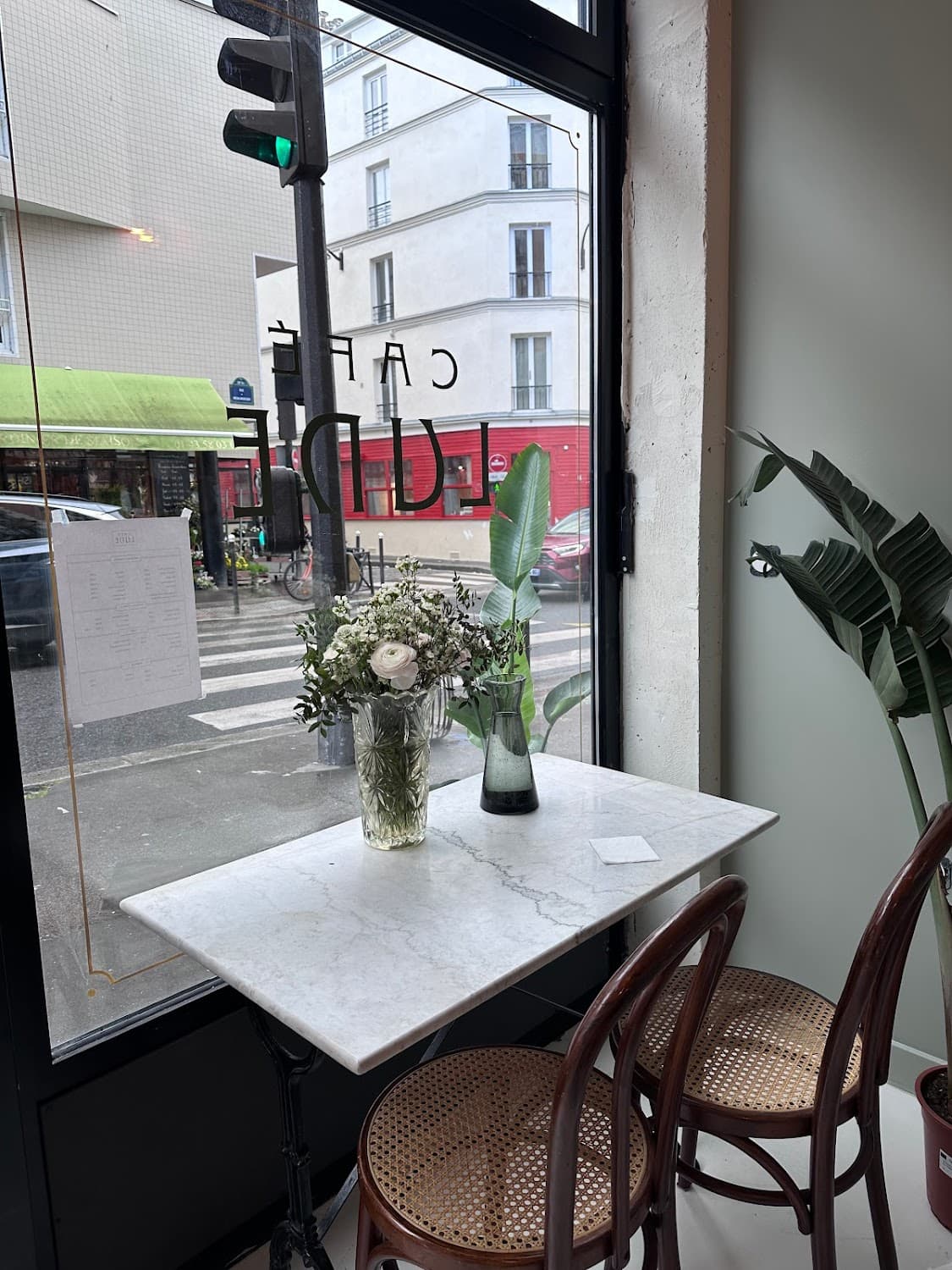 Café Lune — specialty coffee shop in Paris (photo 3)