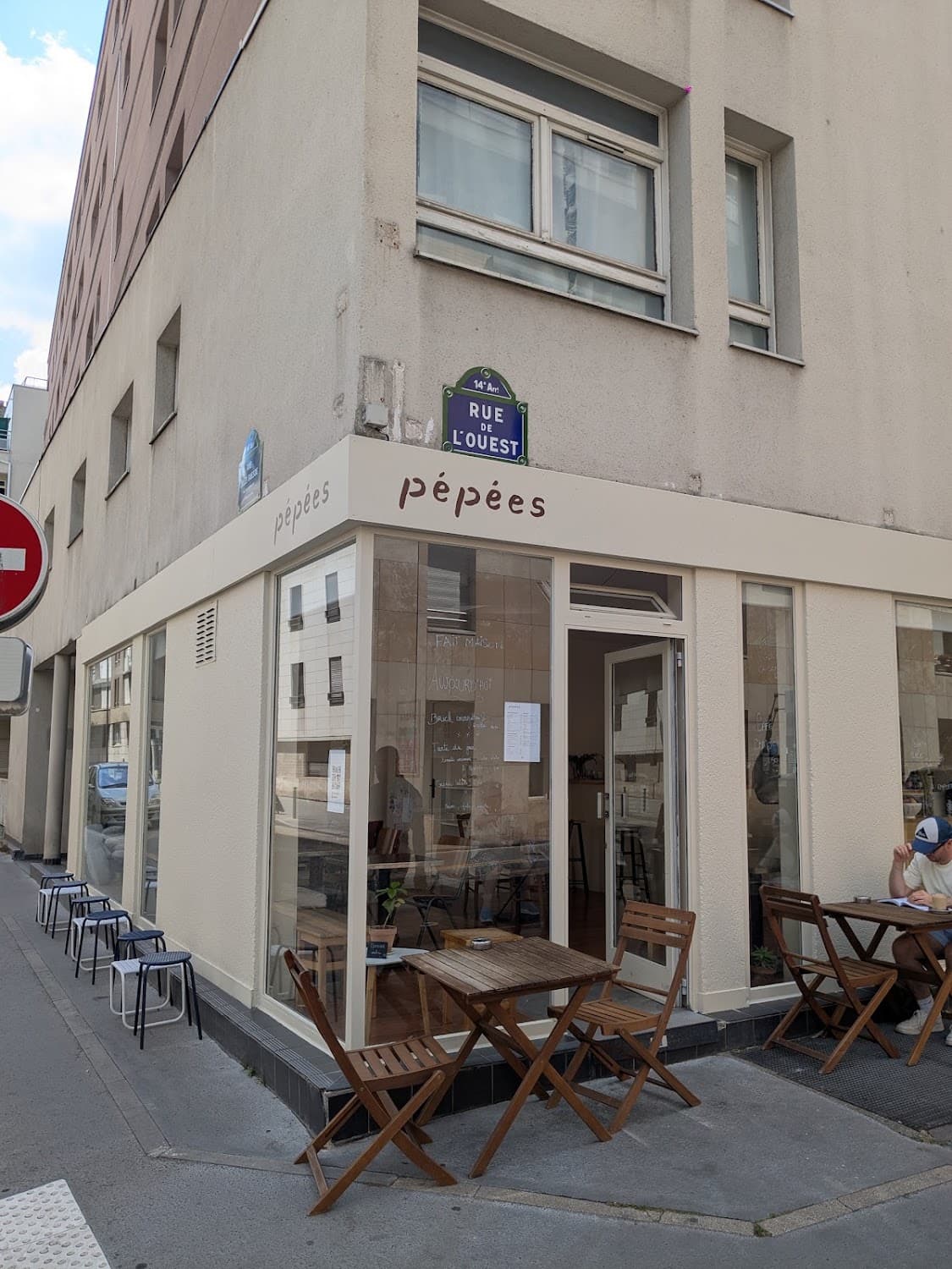 Café Pépées, specialty coffee shop in Paris