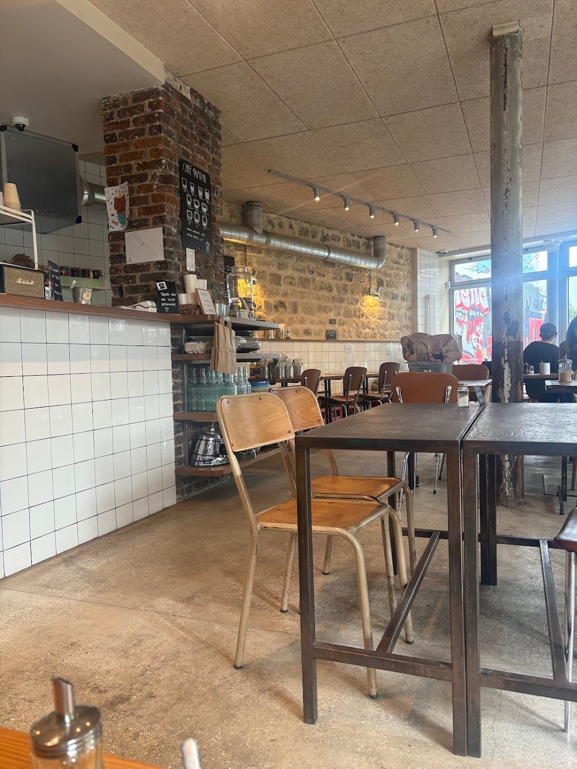 Café Pimpin 20 — specialty coffee shop in Paris (photo 2)