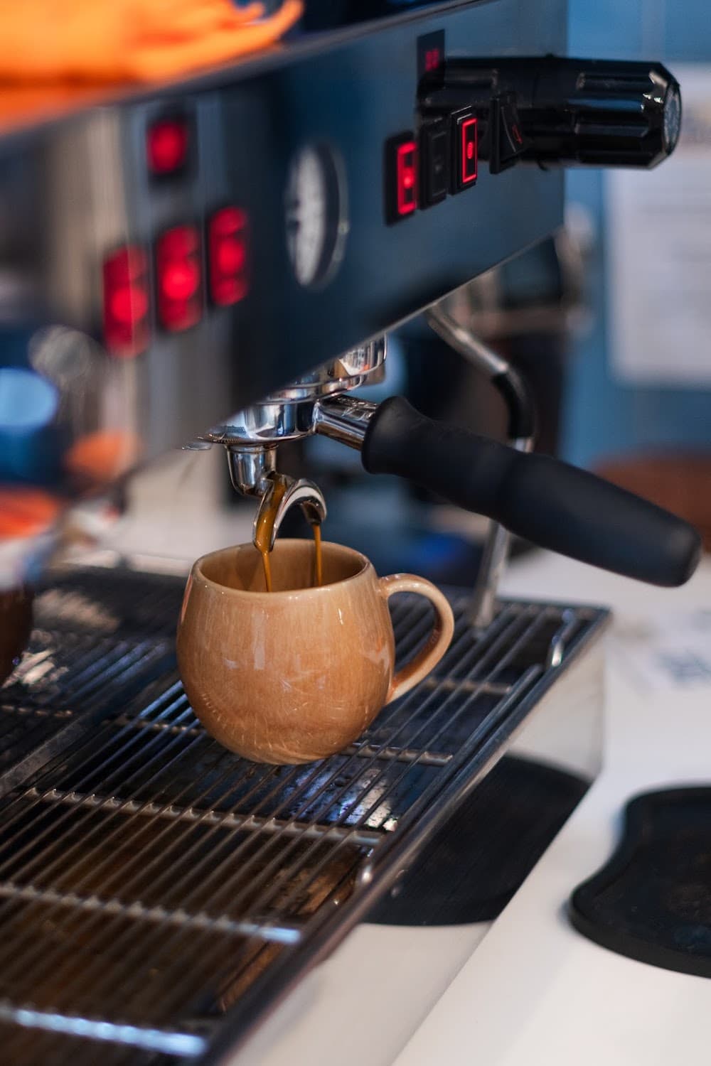 Café Pli - Parmentier — specialty coffee shop in Paris (photo 6)