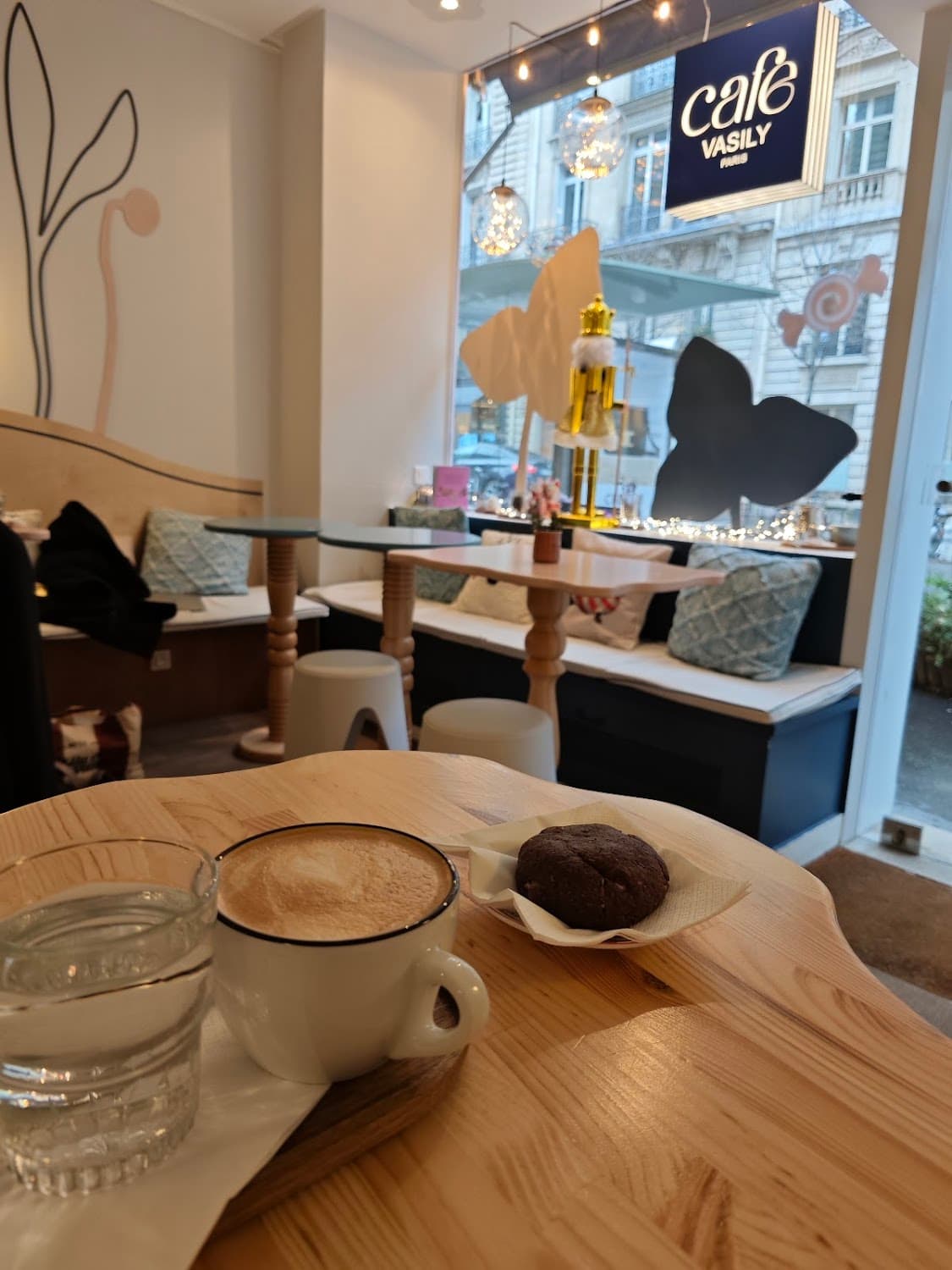 Café Vasily Paris — specialty coffee shop in Paris (photo 5)
