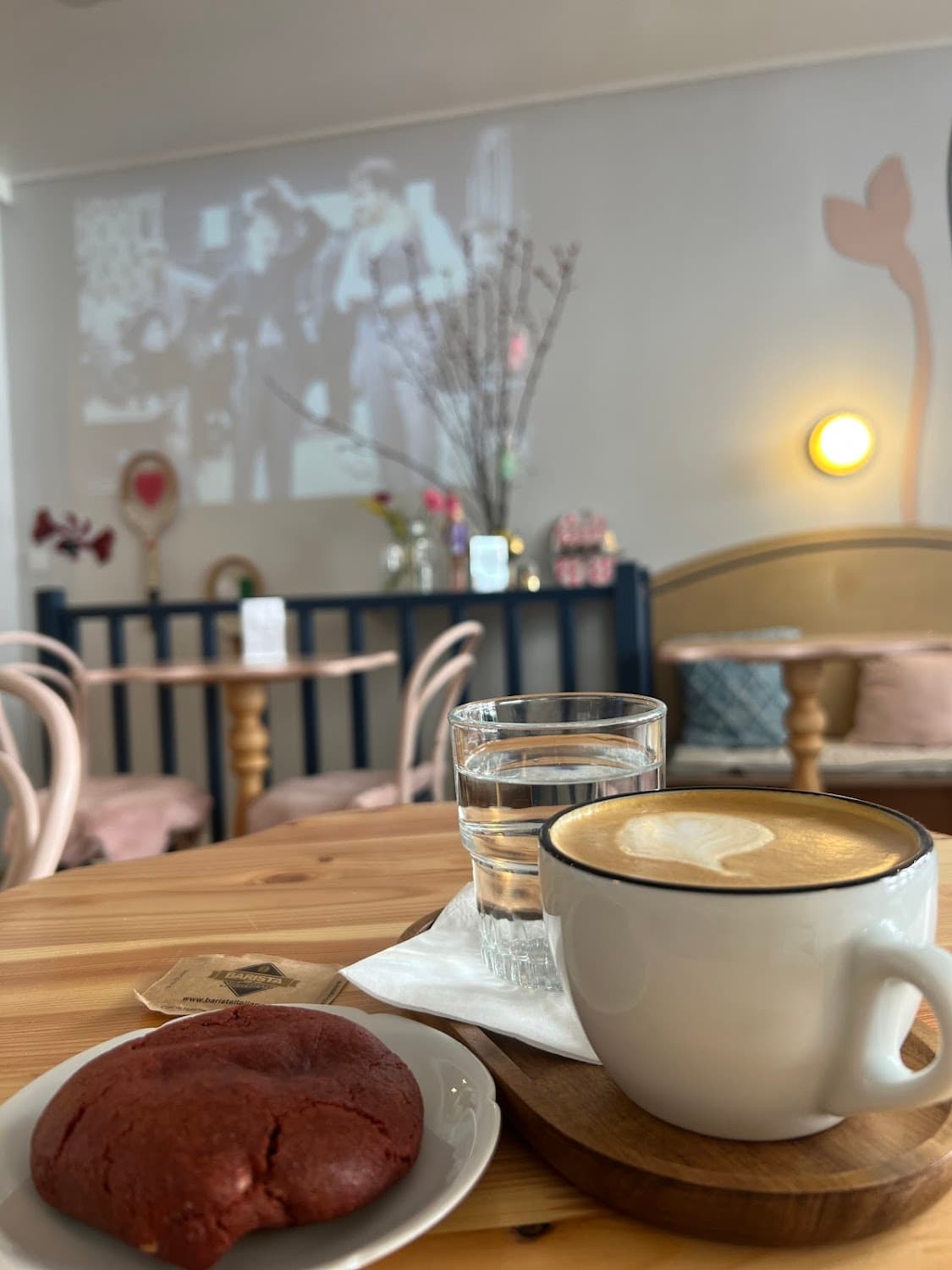 Café Vasily Paris — specialty coffee shop in Paris (photo 6)